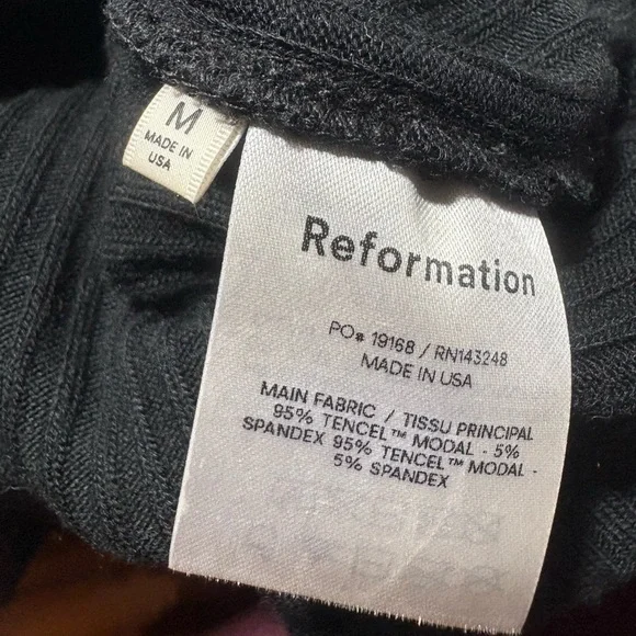 REFORMATION Black Ribbed V-Neck Button Down Top - Picture 5 of 5